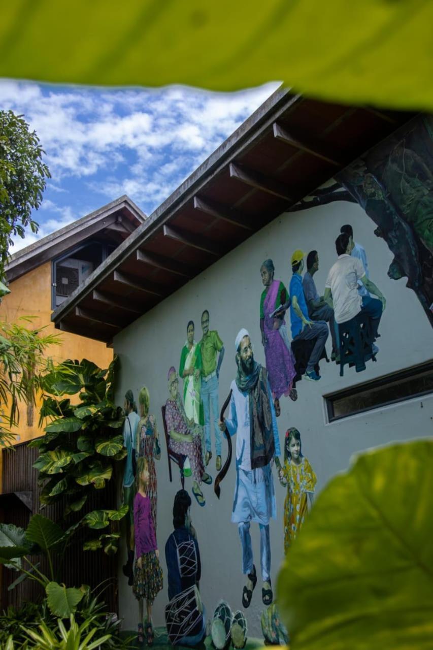 The Postcard Mandalay Hall, Kochi Exterior foto